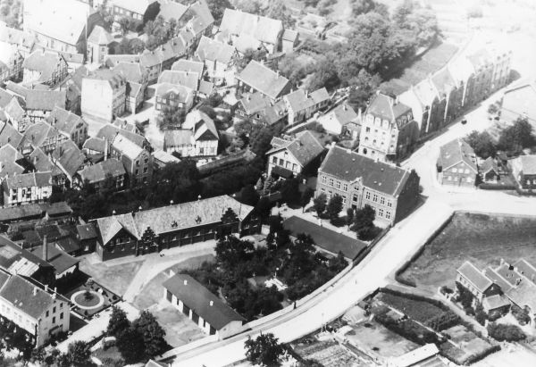 Luftaufnahme Talstraße-Schulstraße-Holschentor um 1930