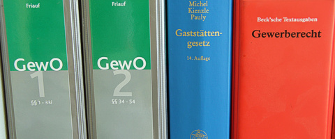 Gesetzesbücher