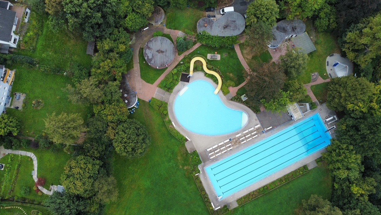 Luftaufnahme des Freibads Welper