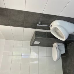Neue WC-Anlage im Herren-WC