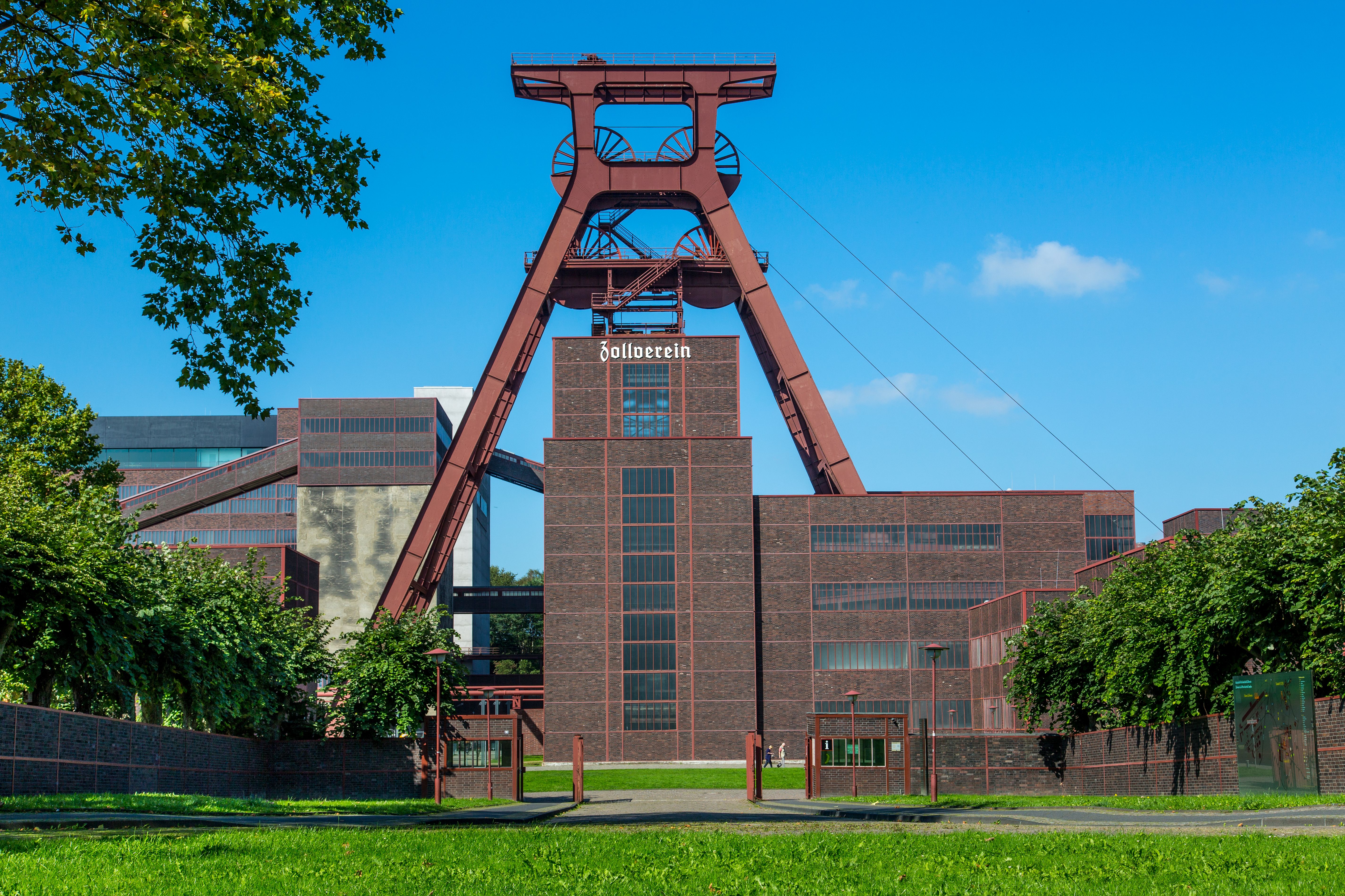 Fotografie des Förderturms auf Zeche Zollverein