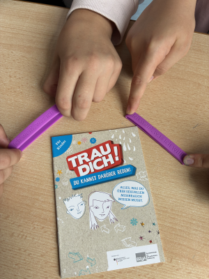 Info-Materialen zum Projekt "Trau dich! Initiative zur Prävention des sexuellen Kindesmissbrauchs“