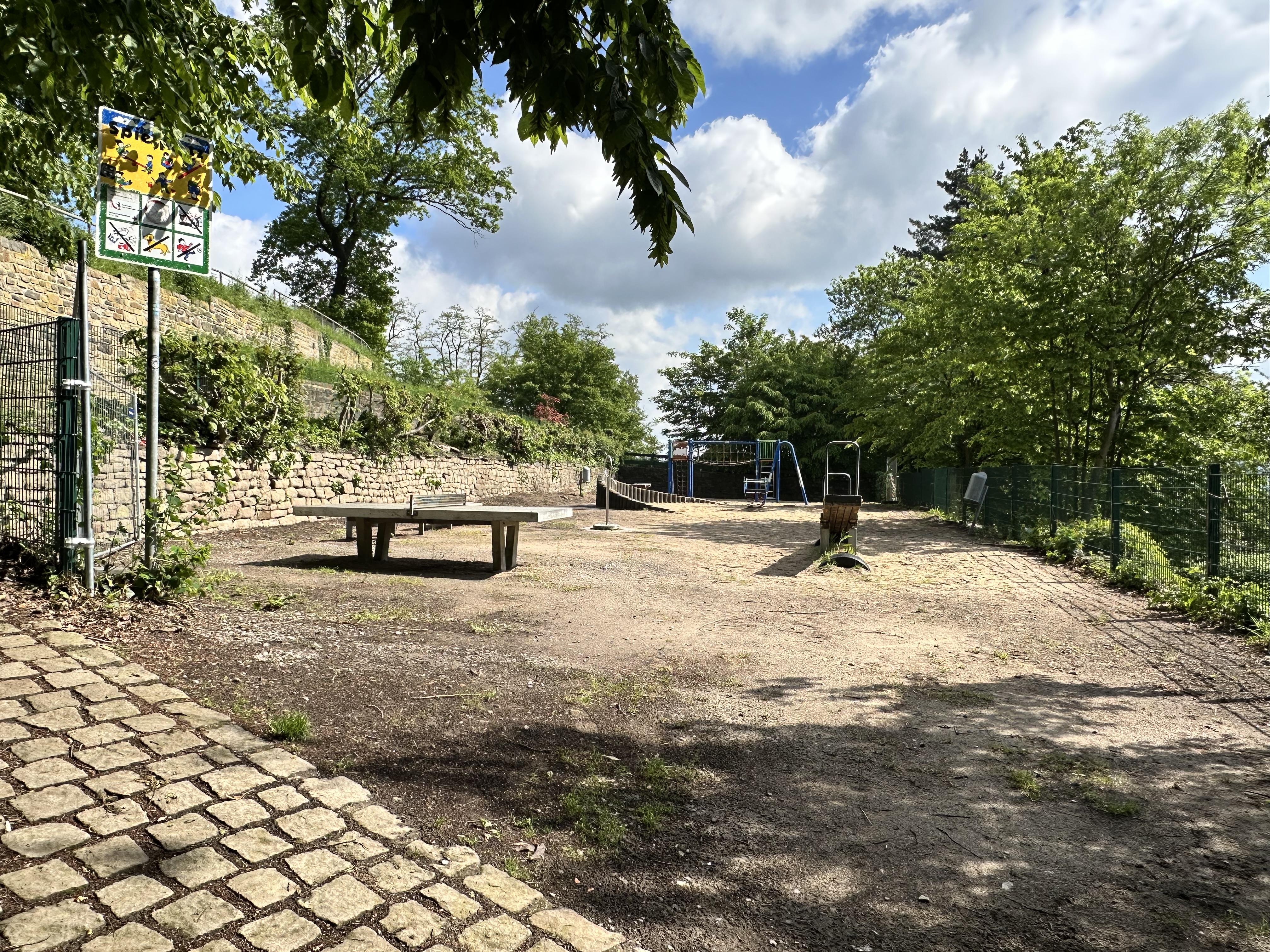 Spielplatz Gethmannscher Garten ist vorübergehend freigegeben