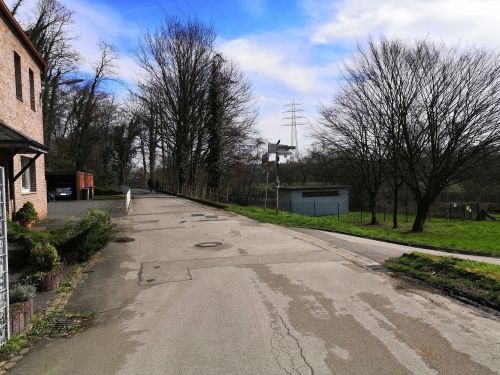 Kreuzungsbereich zum Leinpfad. Kreuzungsbereich zum Leinpfad.