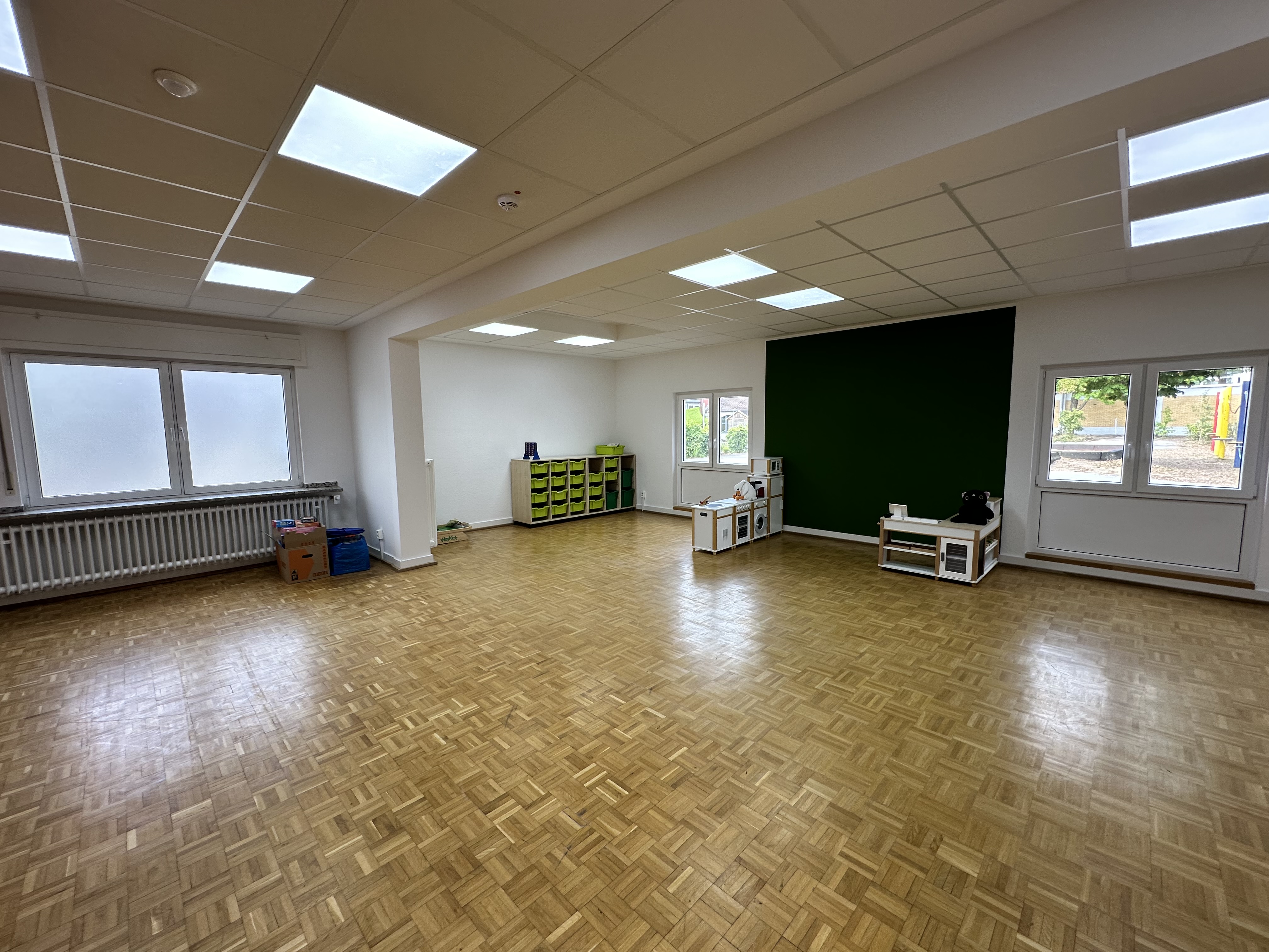 Ein renovierter Gruppenraum im Pavillion an der Grundschule Brucfeld für den OGS-Betrieb.