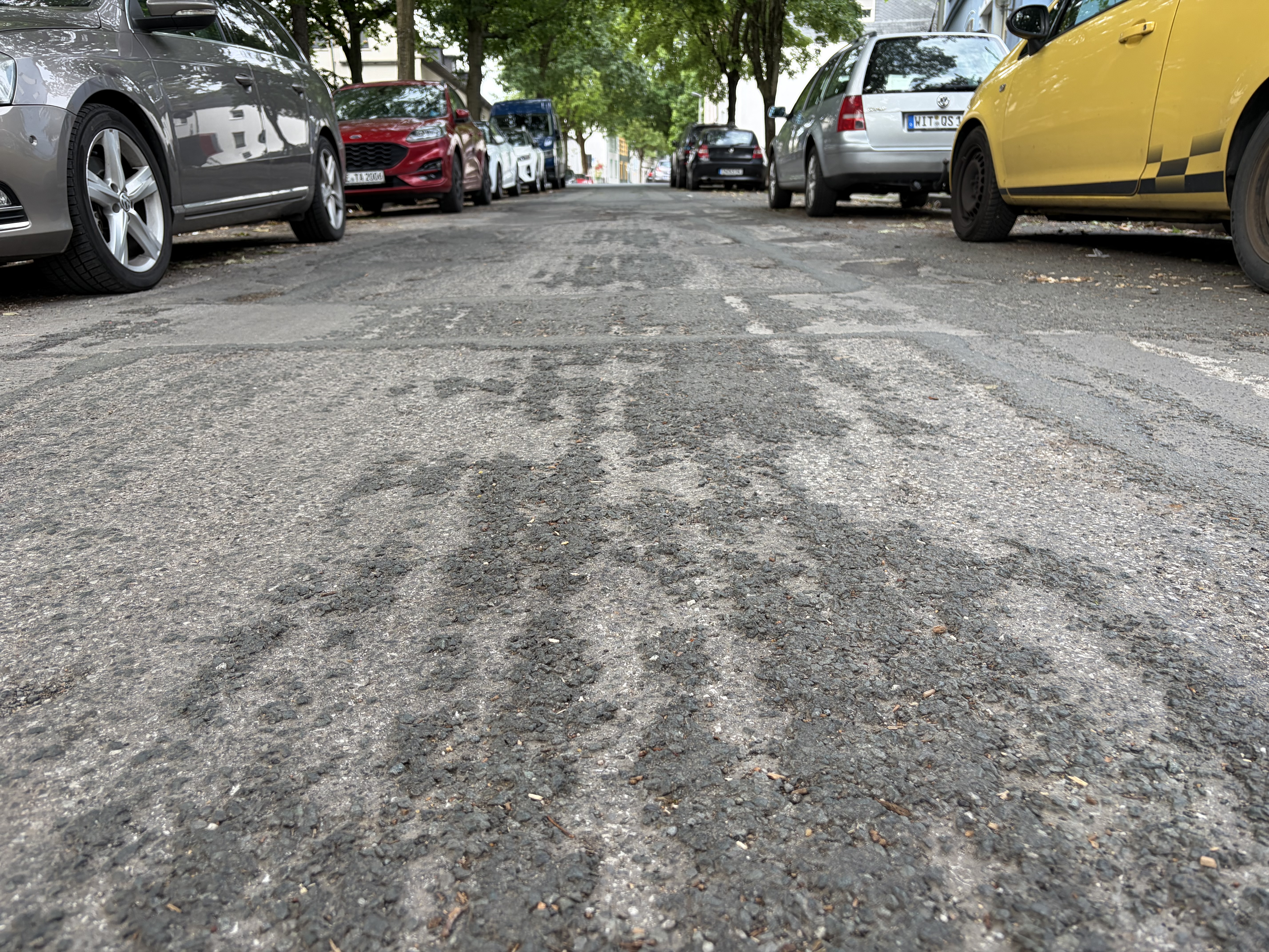 Zustand der Welperstraße vor Beginn der Maßnahme. 