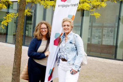 Stefanie Berkermann, Leiterin des Fachbereichs Soziales und Wohnen und Quartiersentwicklerin Gabriele Krefting. Bild: Constanze Flamme, 2025