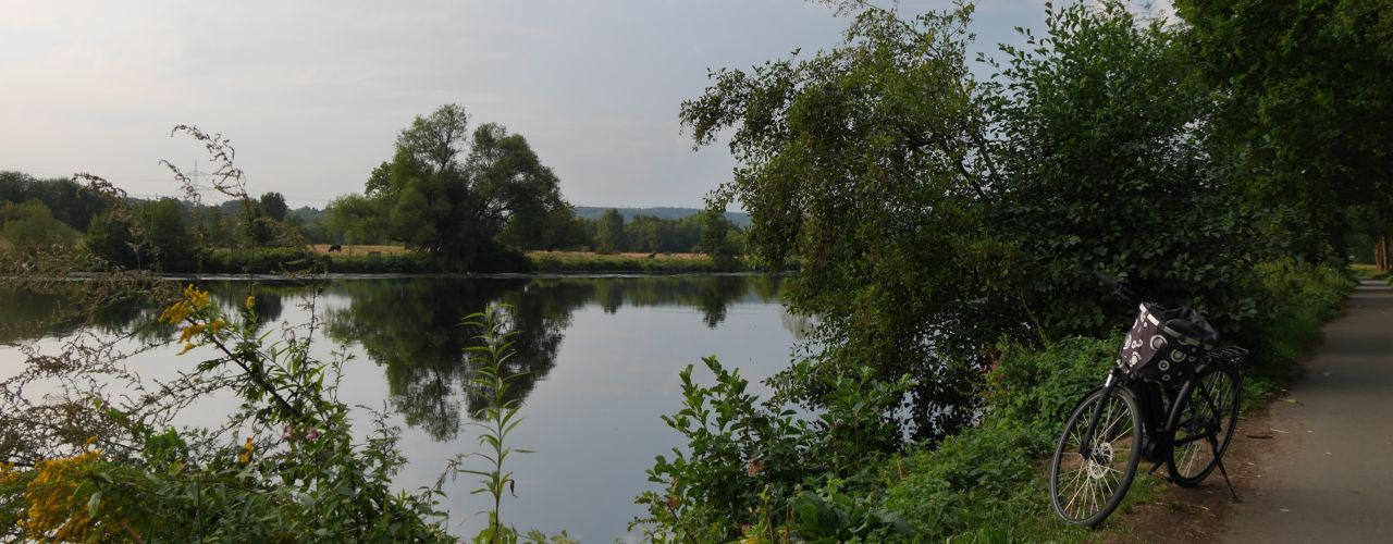 Foto von einem Fahrrad an der Ruhr