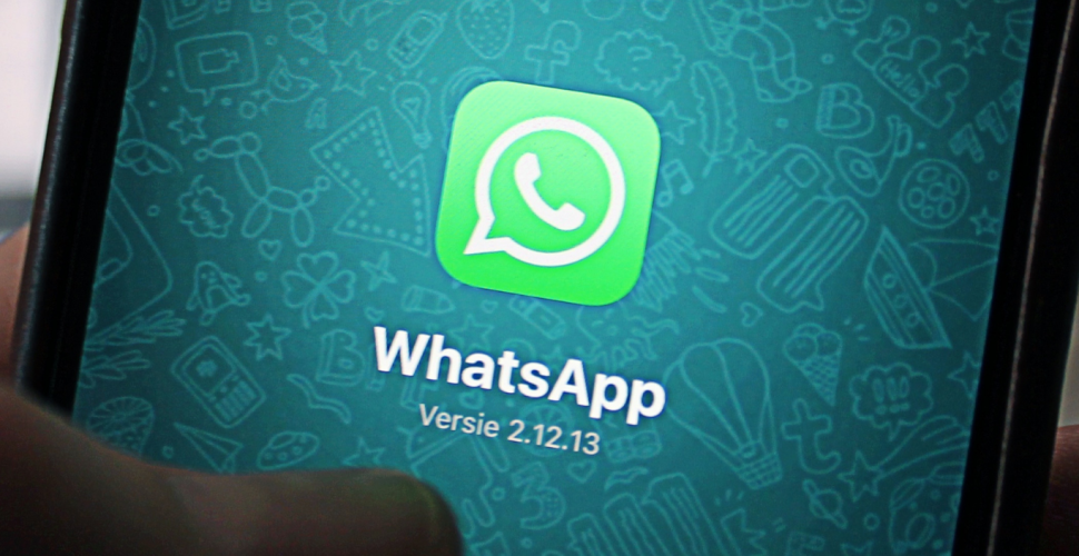 Handy mit WhatsApp